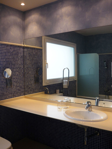 Bathroom 4, Hotel Haromar, Barcelona
