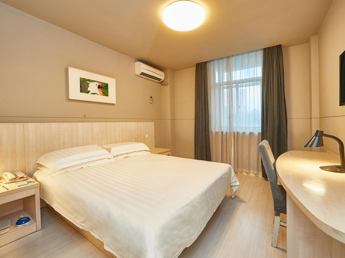 Bedroom 3, Jinjiang Inn Shanghai Minsheng Road Metro Station, Shanghai