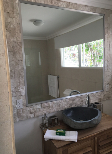 Bathroom 3, Spectacular Beach Front View