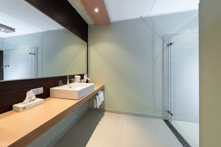 Bathroom 4, Der Trattner - Hotel Trattnerhof & Hotel Schöcklblick, Graz Umgebung