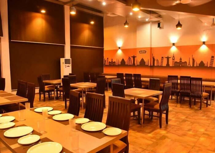 Food & Drinks 4, The Royal Castle Resorts, Rajkot