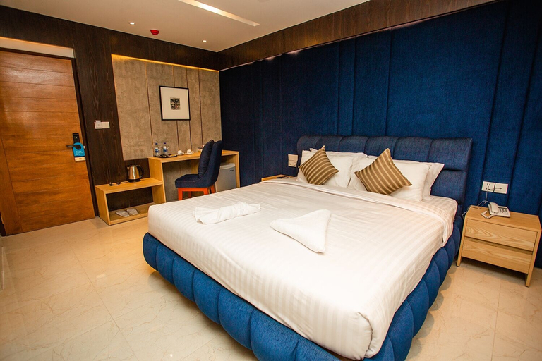 Bedroom 3, Royal Raj Hotel & Condominium, Rajshahi