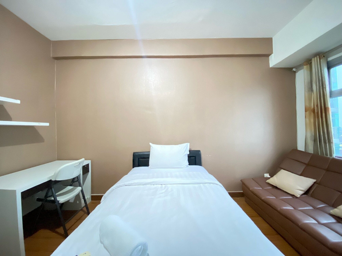 Bedroom 1, Cozy Studio Apartment with Great View at Oxford Jatinangor, Sumedang