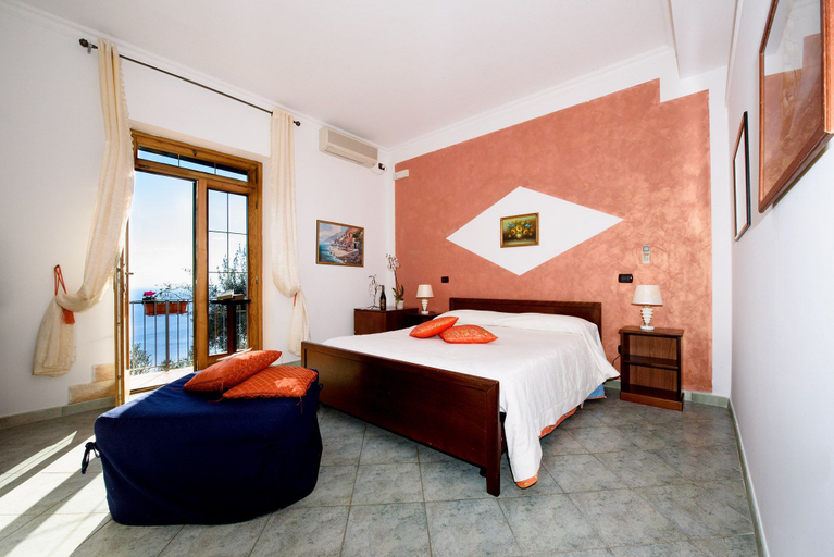 Bedroom 3, Villa Gioiello, Salerno