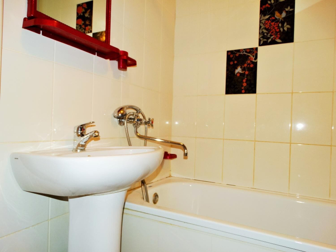 Bathroom 3, Inndays on Krasnoarmeiskiy 16, Tula