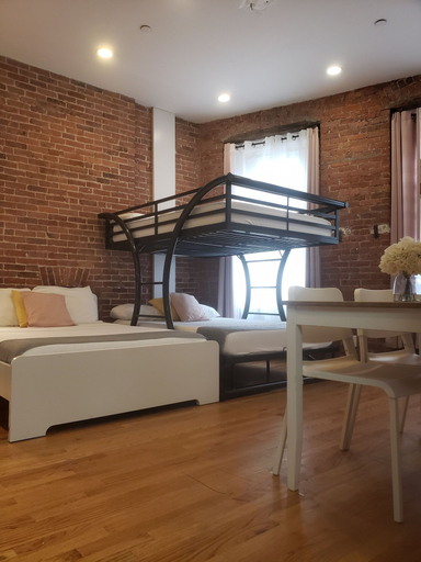 Bedroom 4, Hotel and the City-Midtown, New York