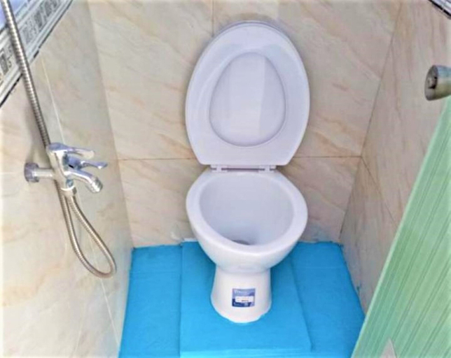 Bathroom, Ijen Ruber Plantation Guesthouse, Banyuwangi