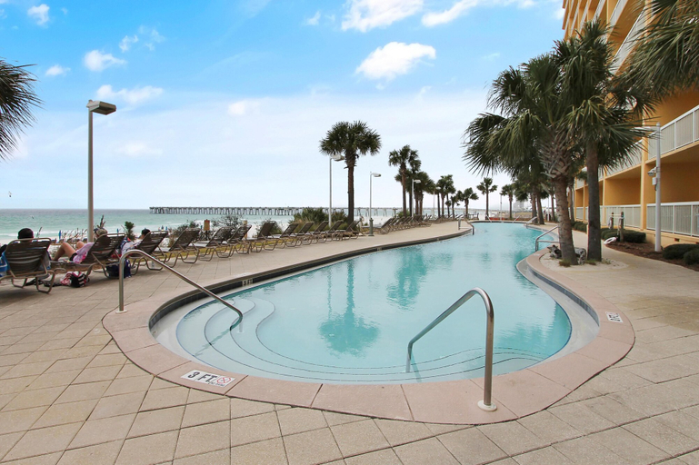 Sport & Beauty 2, Calypso Resort and Towers by Book That Condo, Bay