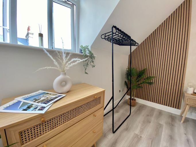 Bedroom 3, Luxury Scandi Inspired 1 Bed Apartment, Bournemouth