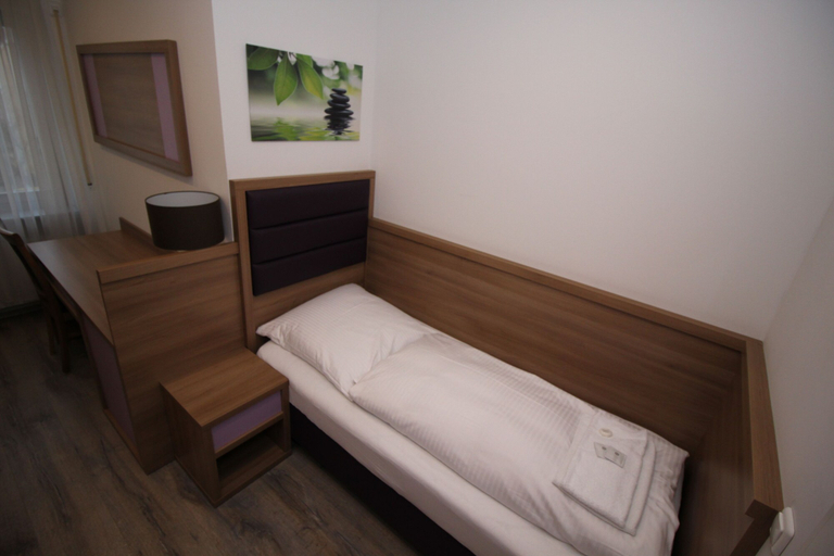 Bedroom 4, Slamba Hostel Augsburg, Augsburg