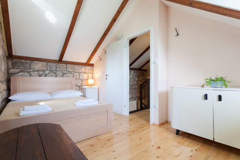 Bedroom 2, Cypress Cottage, Dubrovnik