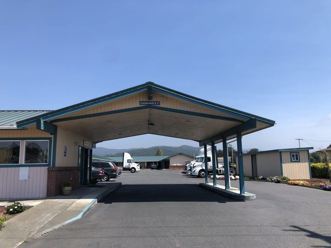 Others 4, Travel Inn, Humboldt