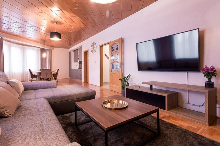 Others 5, Laufer Apartment, Zagreb