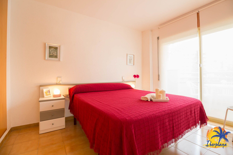 Bedroom, Apartamento Córdoba Ref. 1043 by Iberplaya, Tarragona