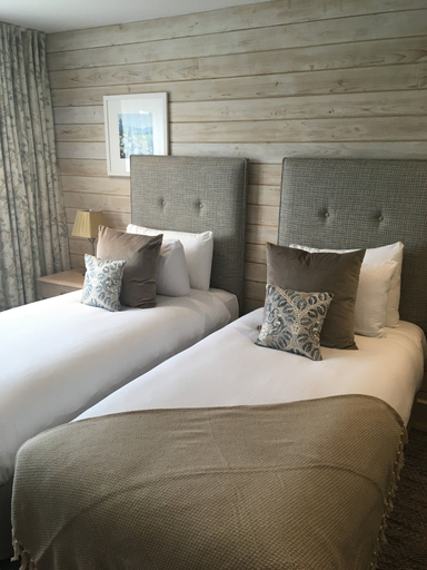 Bedroom 2, The Lion at Malpas, Cheshire West and Chester