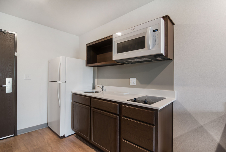 Others 4, WoodSpring Suites Linden, Union