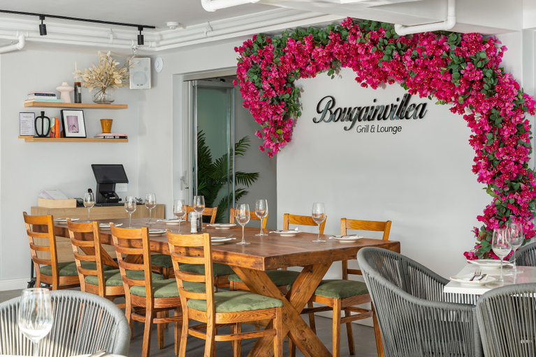 Food & Drinks 5, Point Break Luxury Apartments, City of Cape Town