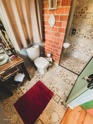 Bathroom 3, Estância Nazari, Urubici