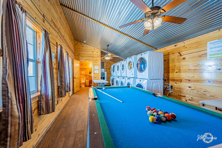 Others 5, Horseshoe Lodges Cabins & RV Park, Midland
