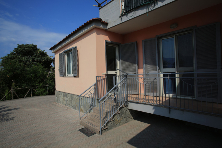 Exterior, Villa Rosa Pompei Studios, Napoli