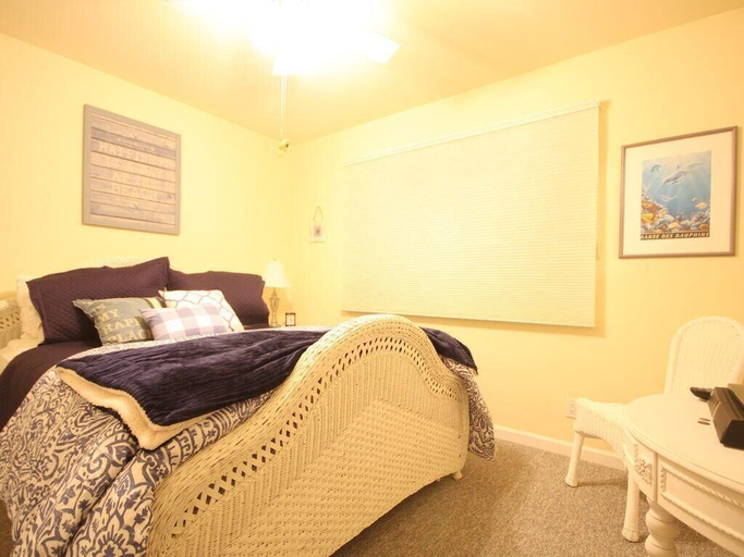 Bedroom 3, Mv6: 30 Night Minimum Lover's Point Mermaid Cottage, Monterey