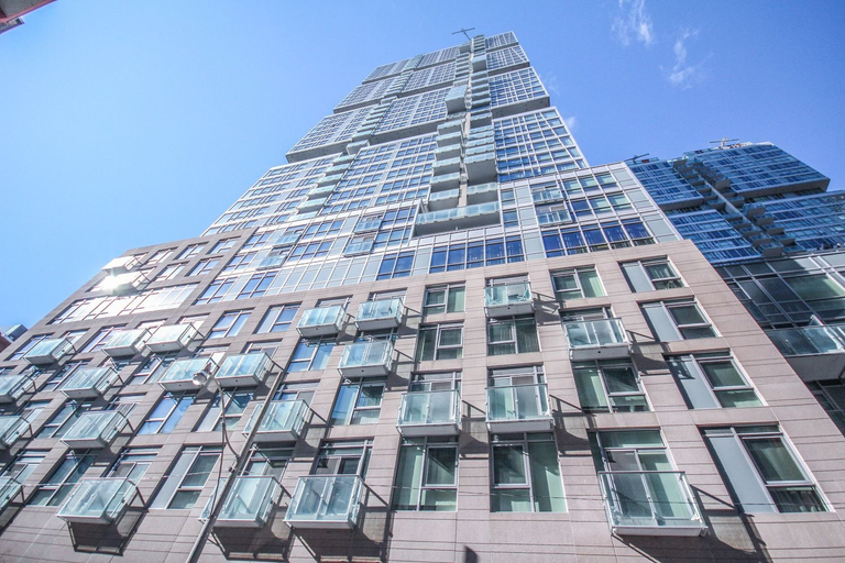 Exterior & Views, Sarkar Suites - Downtown Fashion Dist., Toronto