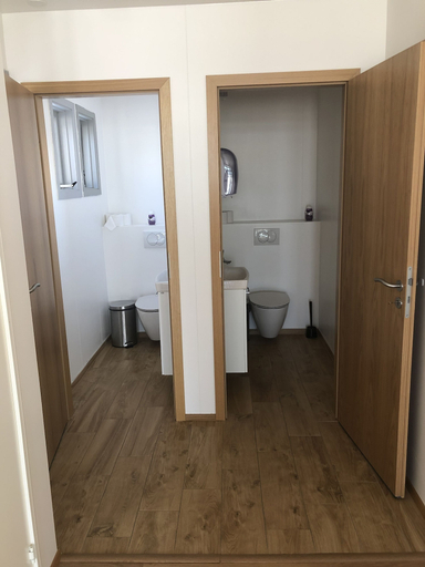 Bathroom 3, Vestmannsvatn Guesthouse, Aðaldælahreppur