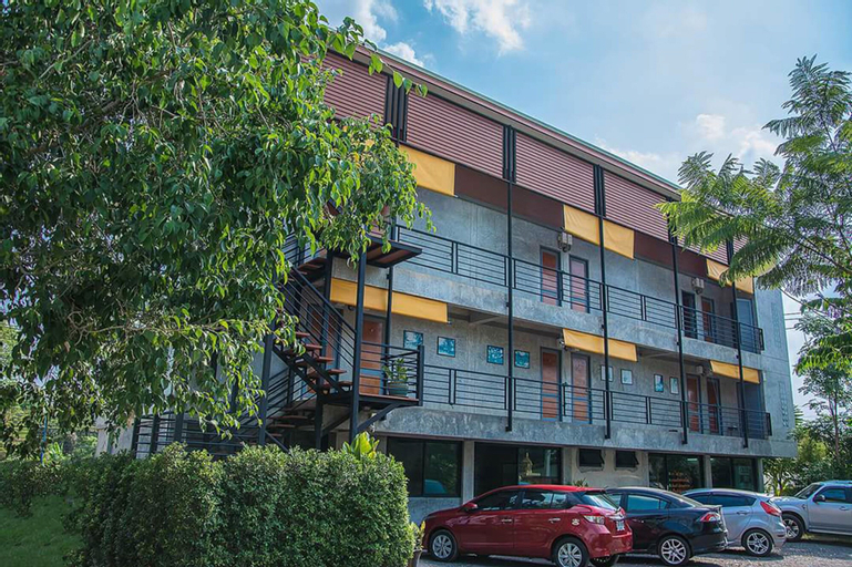 Suntisuk Place, Muang Prachin Buri