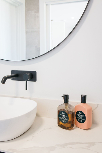 Bathroom 4, Majuba Country Lodge, Albany