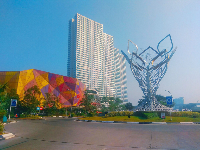 Exterior & Views, Cozy And Nice Studio At Grand Kamala Lagoon Apartment, Bekasi