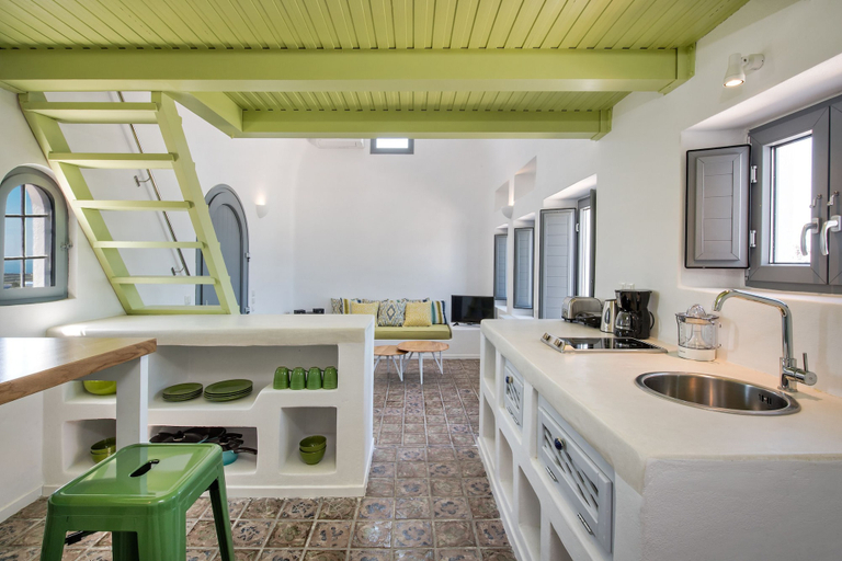 Others 5, Ananda Retreat, South Aegean