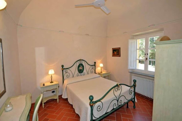 Bedroom 3, Relais Villa Sensano, Pisa