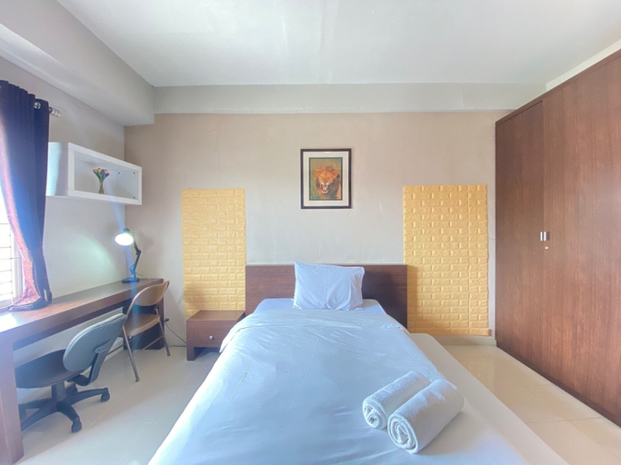 Bedroom 3, Bright Studio Room at Pinewood Apartment, Sumedang