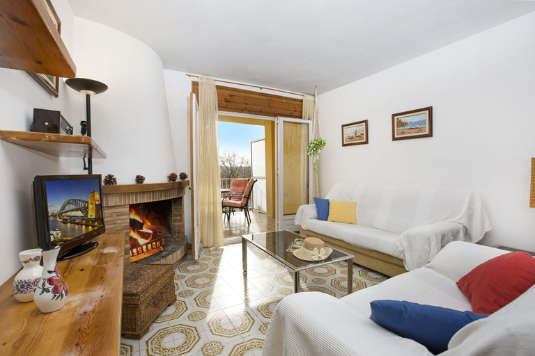 Others 5, Apartment Cenit B-10, Girona
