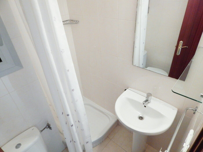 Bathroom 4, Apartamento Platja d'Aro Mar d'Or 1-8, Girona