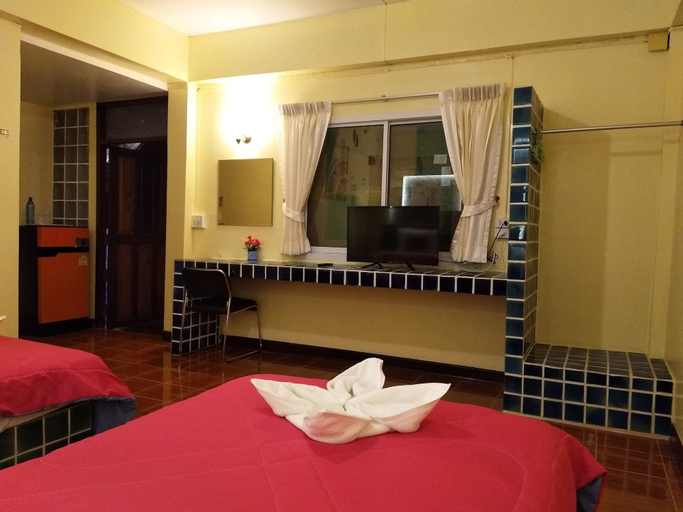 Bedroom 2, Baan Sai Thong Hotel, Muang Trat