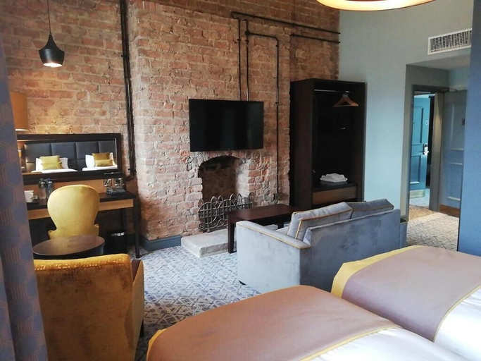 Bedroom 2, The Old Borough by Wetherspoon, Dublin