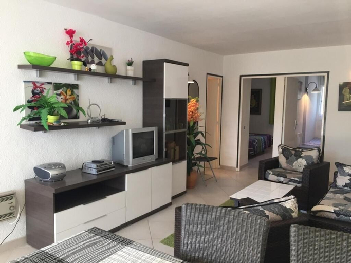 Others 5, Apartamento Politur J-18, Girona