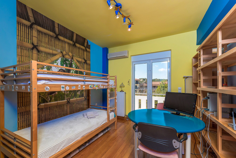 Room 5, Aeonian Mansion, Ionian Islands