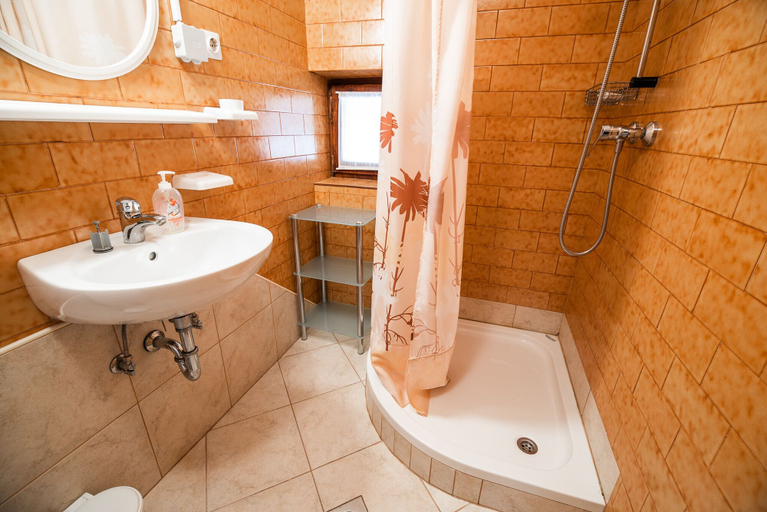 Bathroom 3, Farm Stay Zagar, Mozirje