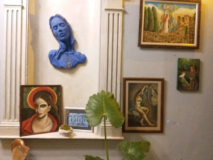 Others 5, Titan House Hostel, Konak