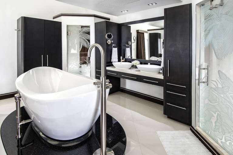 Others 4, Paradiso by Island Properties Online