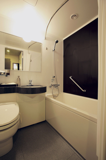 Bathroom 3, KOKO HOTEL Kobe Sannomiya, Kobe