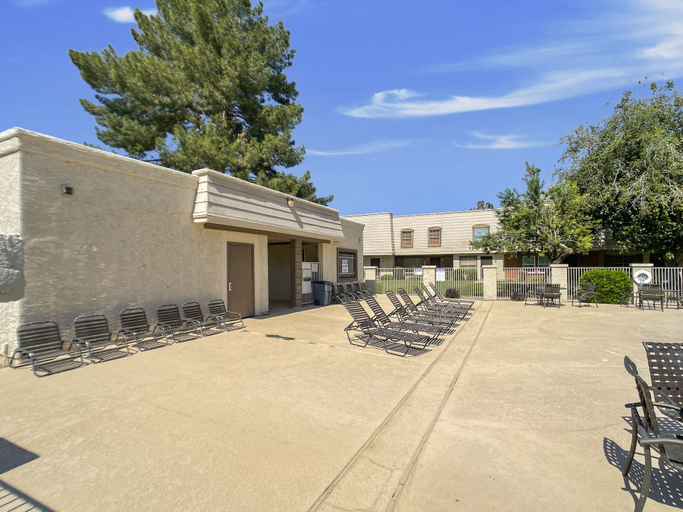 Exterior & Views 2, Southwest Splendor 2BR Tempe Townhome, Maricopa