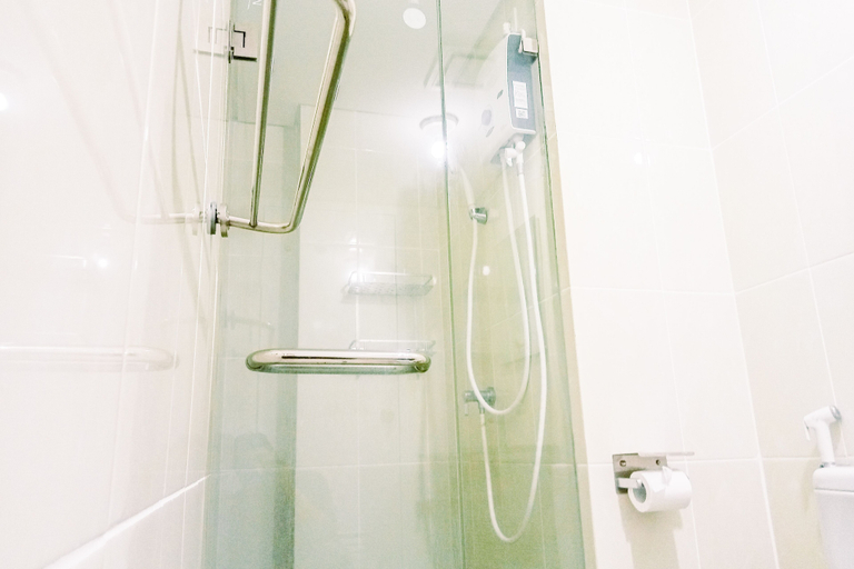 Bathroom 3, Elegant 2Br Apartment At M-Town Residence Near Summarecon Mall, Tangerang