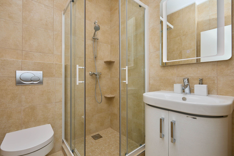 Bathroom 3, Hedera Estate, Villa Hedera III, Pojezerje