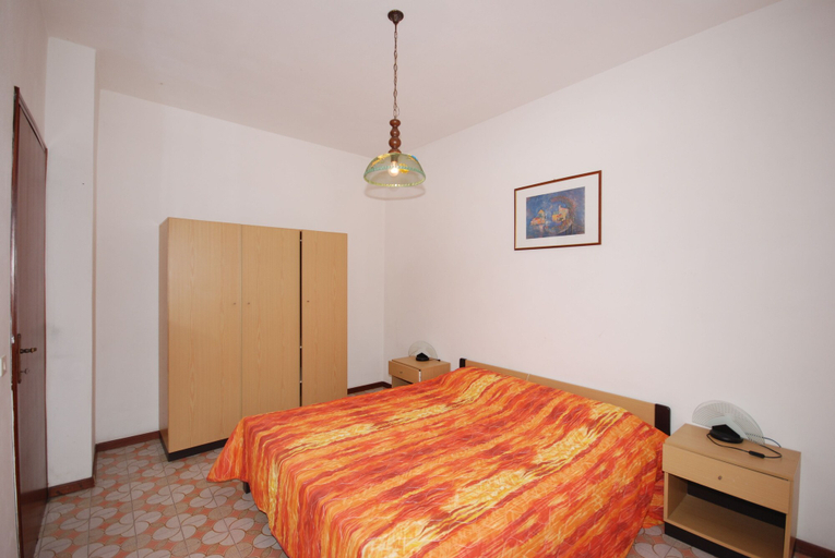Others 5, Ville Canarino, Udine