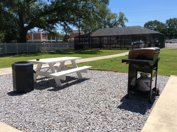 Others 5, Riverside Hotel, Plaquemines