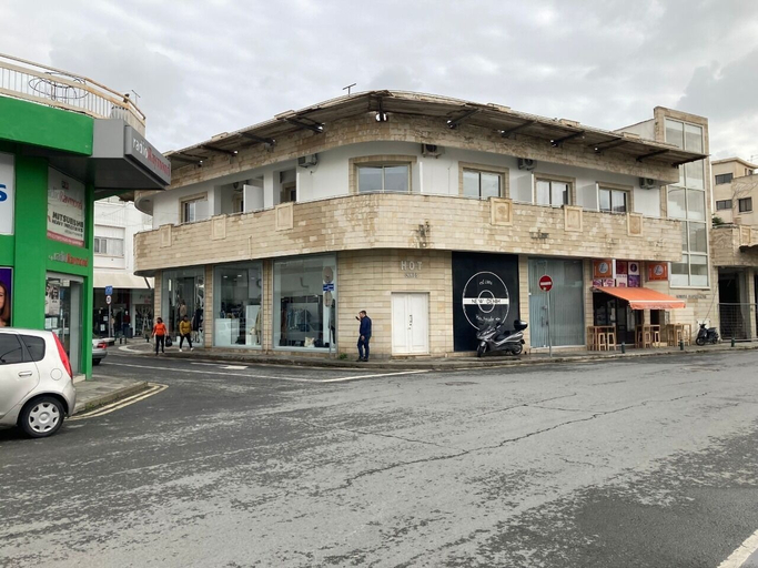 Exterior & Views, Central Square Nomadic Rooms, Larnaca