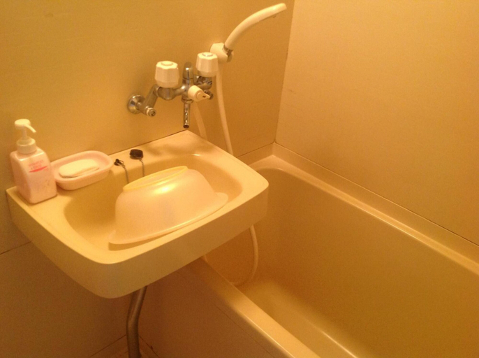Bathroom 5, Petit Hotel Koizumi, Tōyako